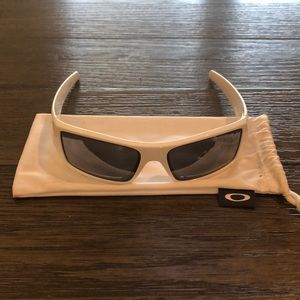White Gascan Oakley Sunglasses